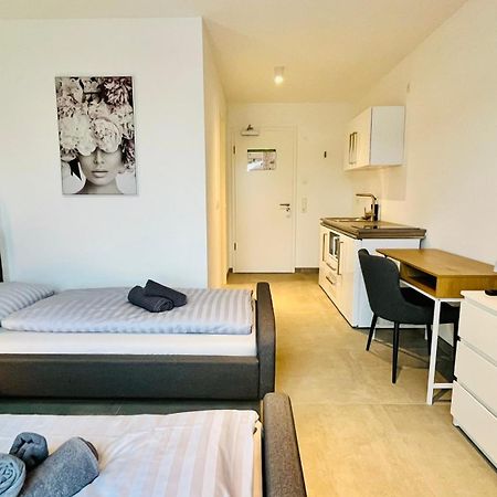 Livingboxx Karlsruhe - Messe I Neuwertige Apartments Mit Kueche Rheinstetten Exteriör bild